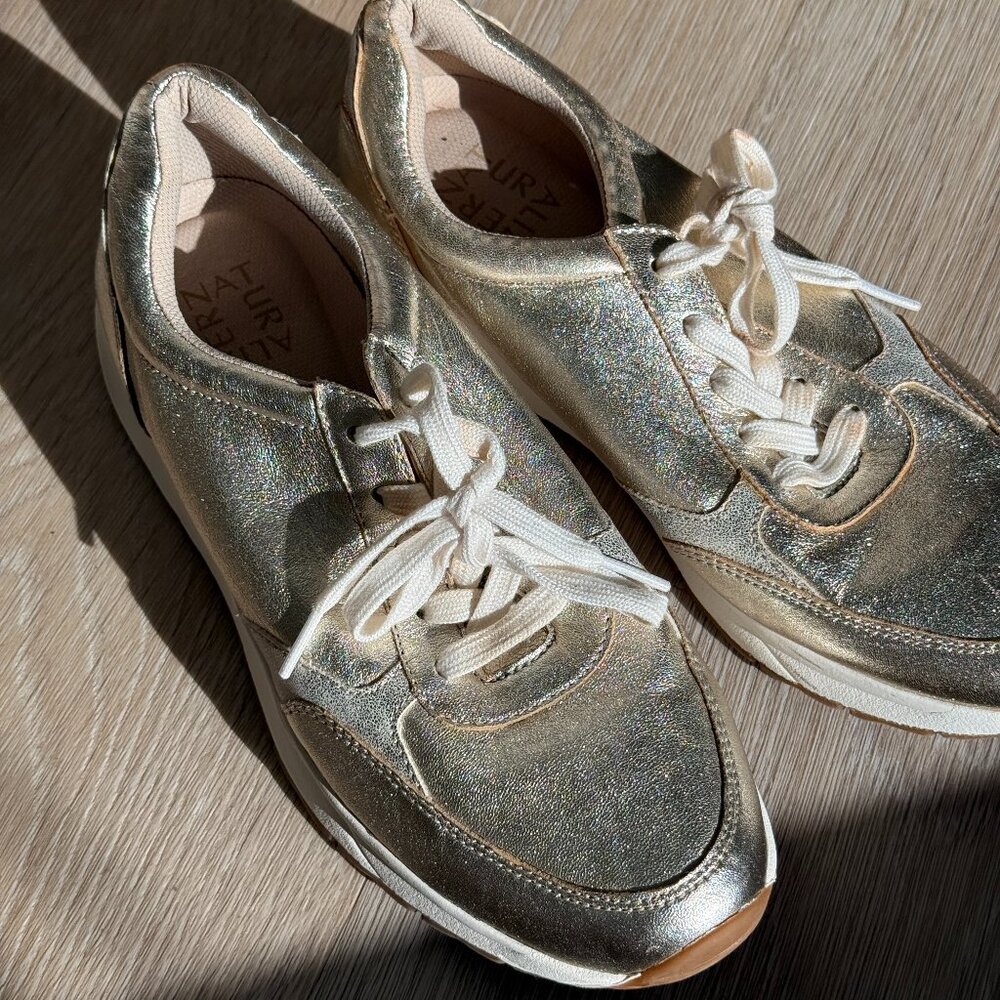 Naturalizer Women's Shay Lace Up Platform Sneakers | Worn once | Size 8W US